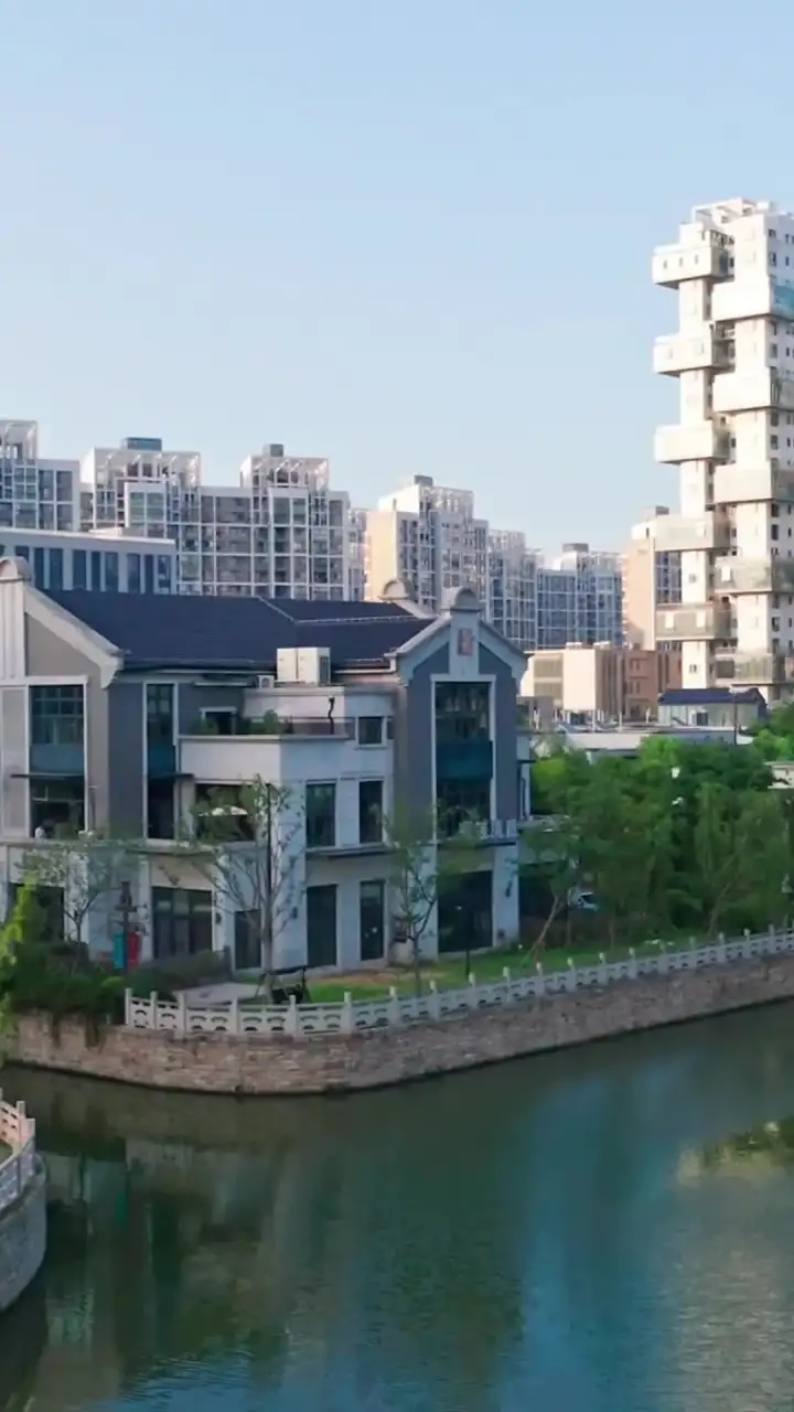 Episodio 4 de Renacer en sus Brazos: Trillizos con el Tío de mi Ex