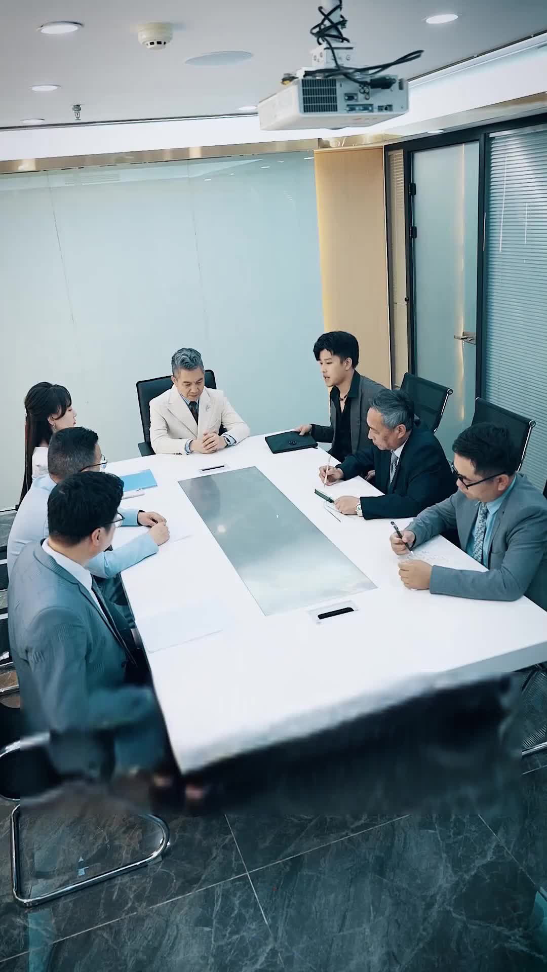 Episódio 43 de Renasceu Como a Queridinha do CEO
