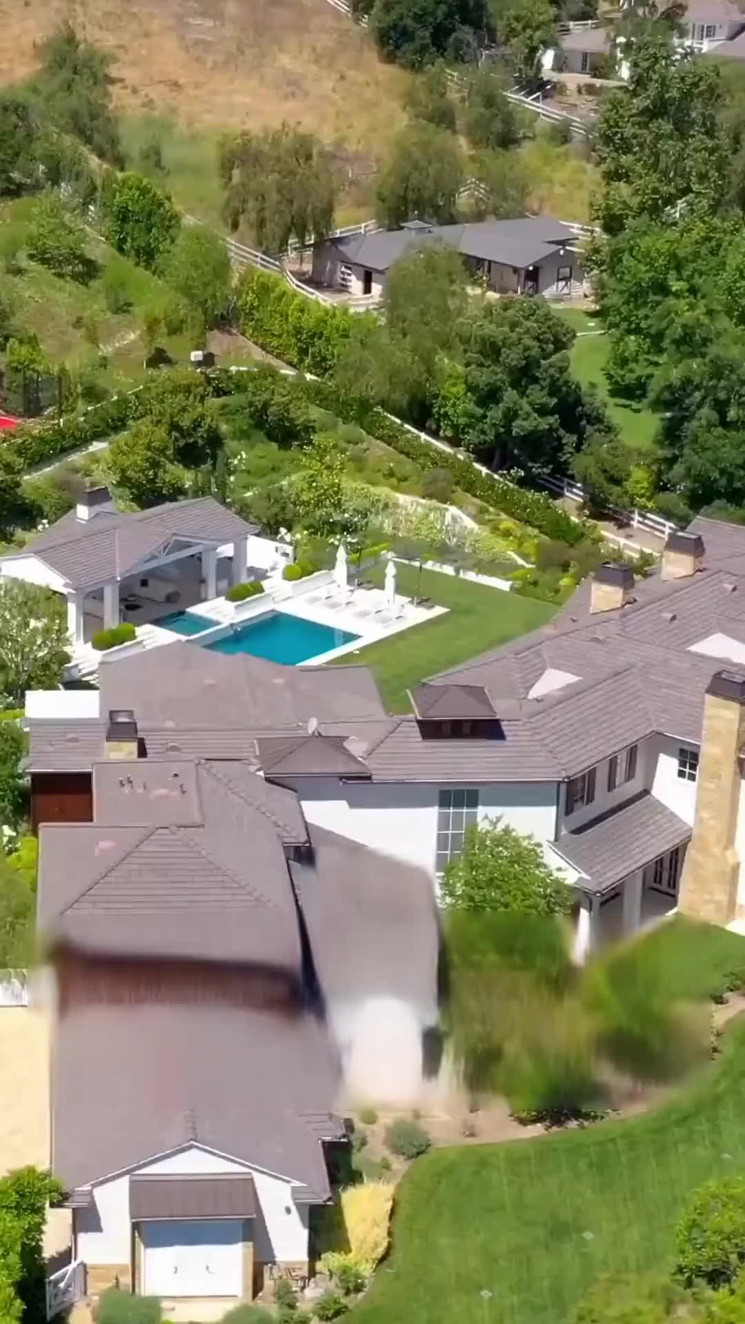 Episódio 52 de Renasceu Como a Queridinha do CEO
