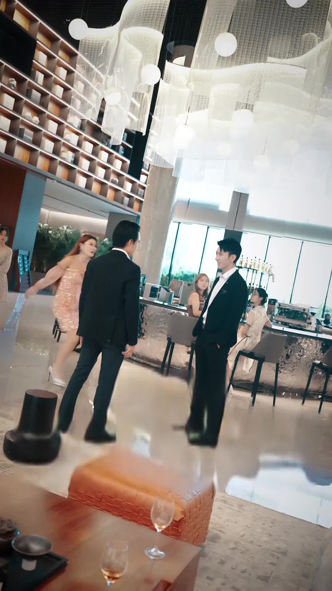 Episódio 6 de Renasceu Como a Queridinha do CEO