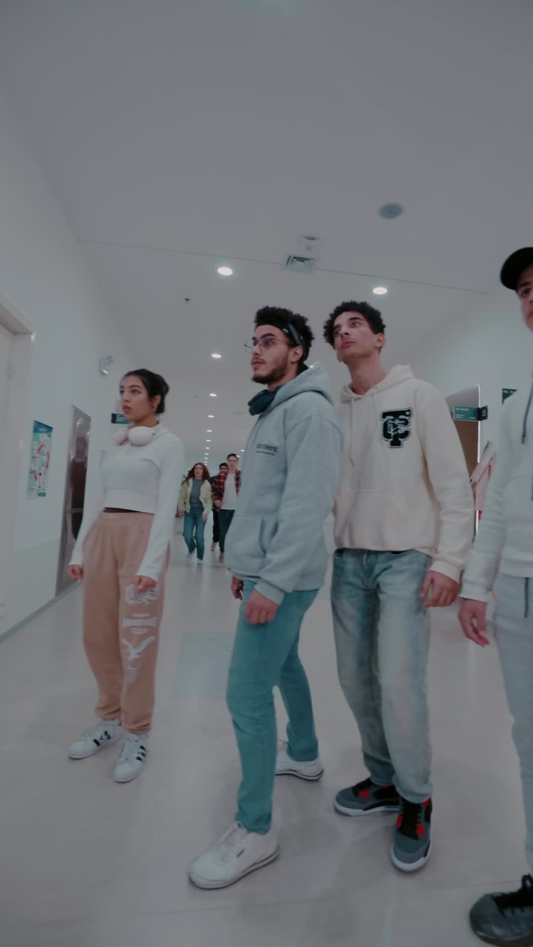 Episode 15 of School Hall