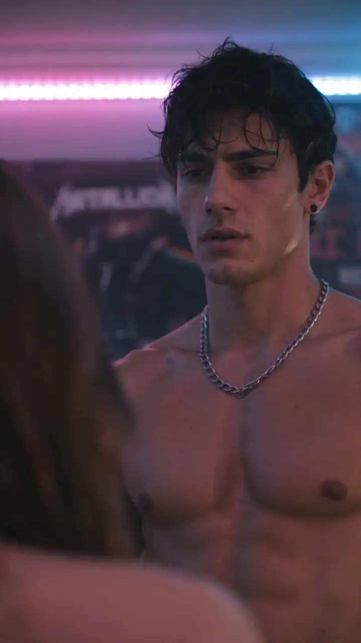 Episódio 17 de Seduzida pelo Meio-Irmão Bad Boy