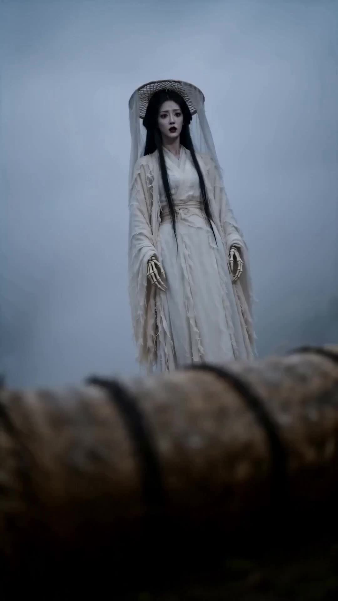 Episódio 2 de Senhora Espectro Pálido