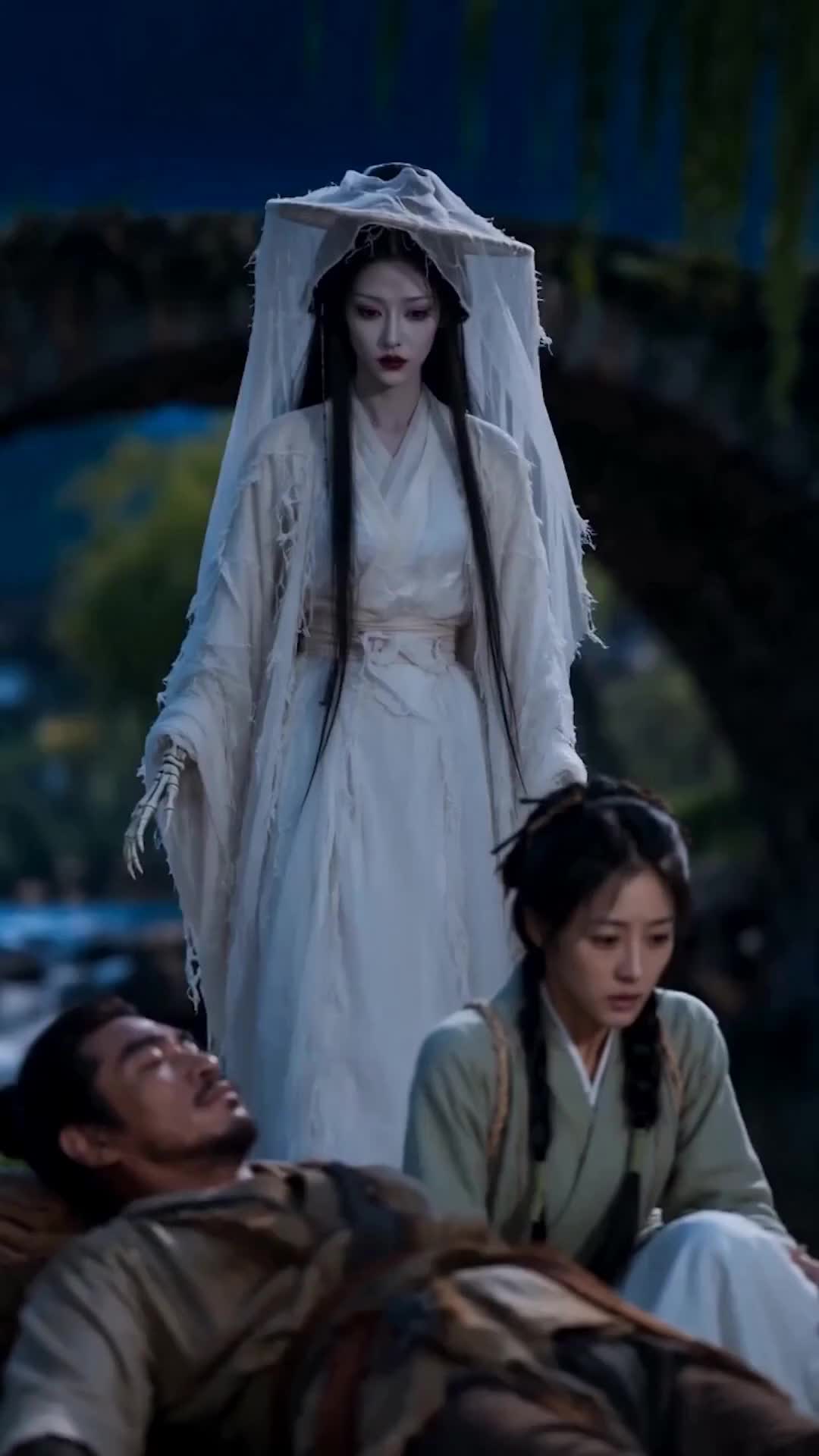 Episódio 24 de Senhora Espectro Pálido