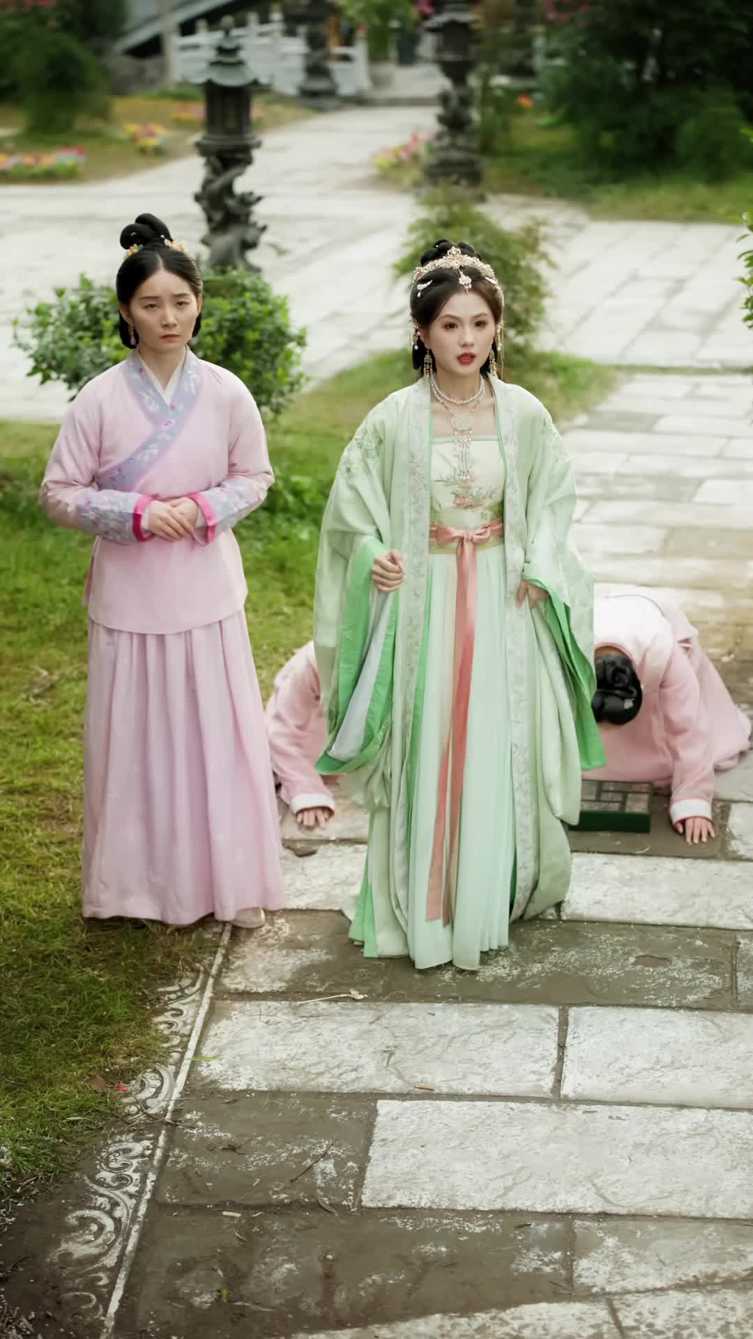 Episode 36 of She Returned as Empress