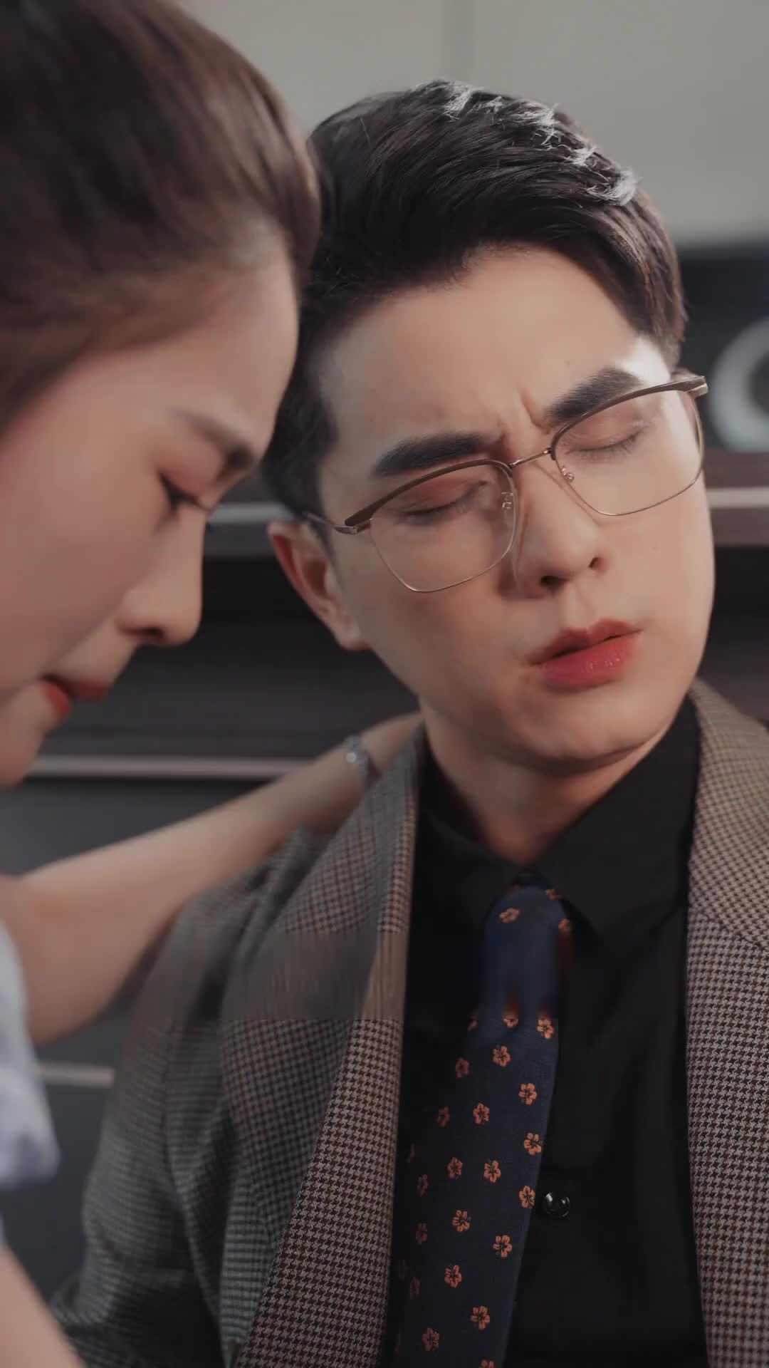 Episode 32 of Spoiled by the CEO During Pregnancy