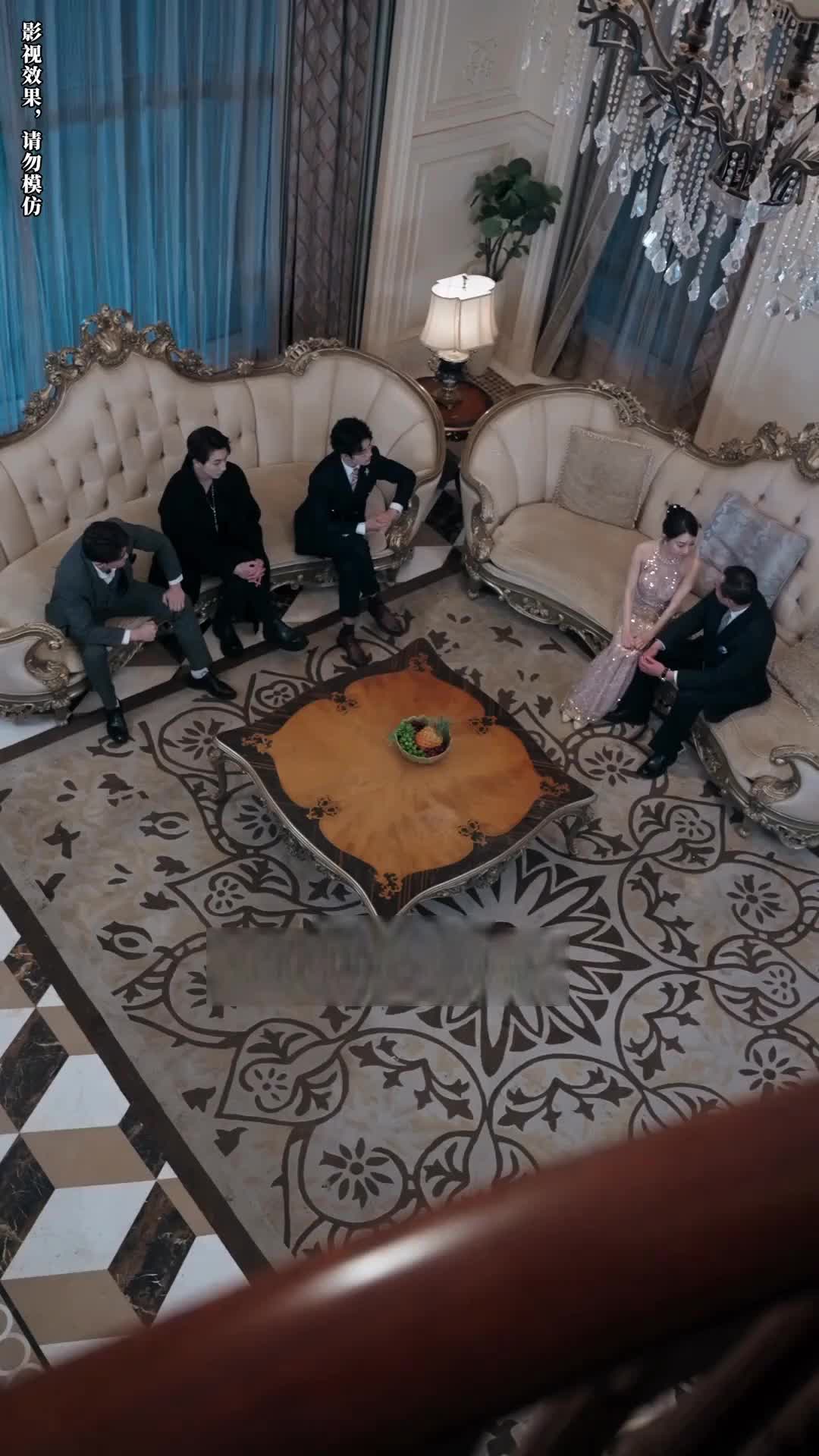 Episode 43 of Surrounded by Heirs