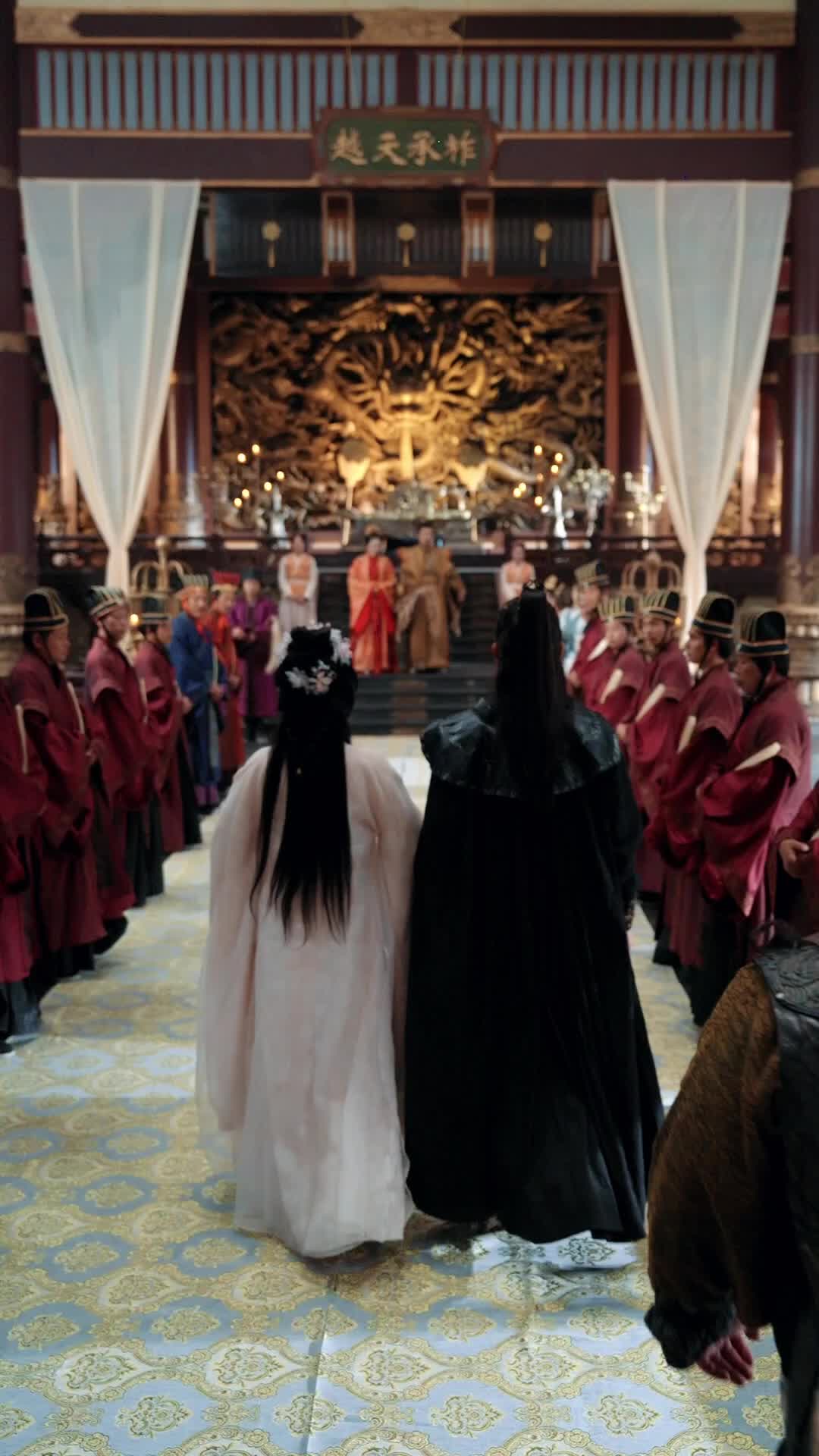 Episode 11 of The Bride Hides a Crown No One Sees