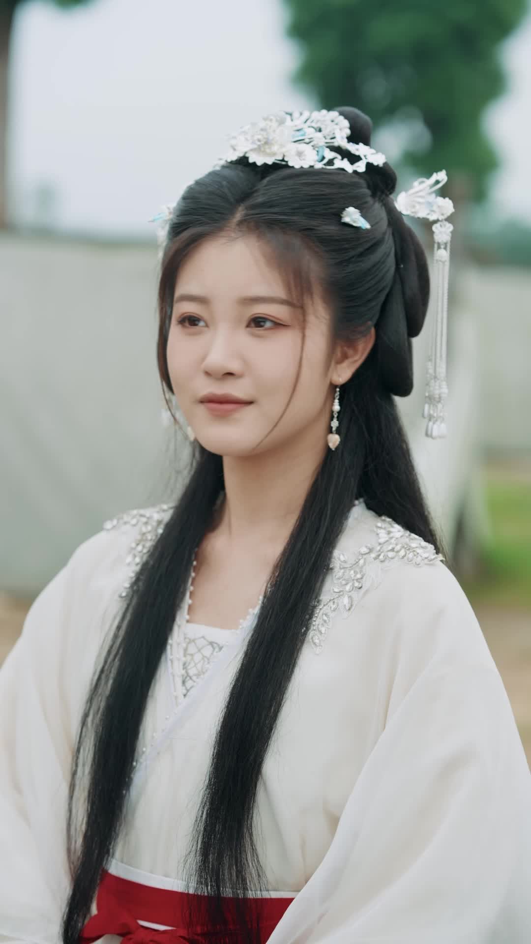 Episode 38 of The Bride Hides a Crown No One Sees
