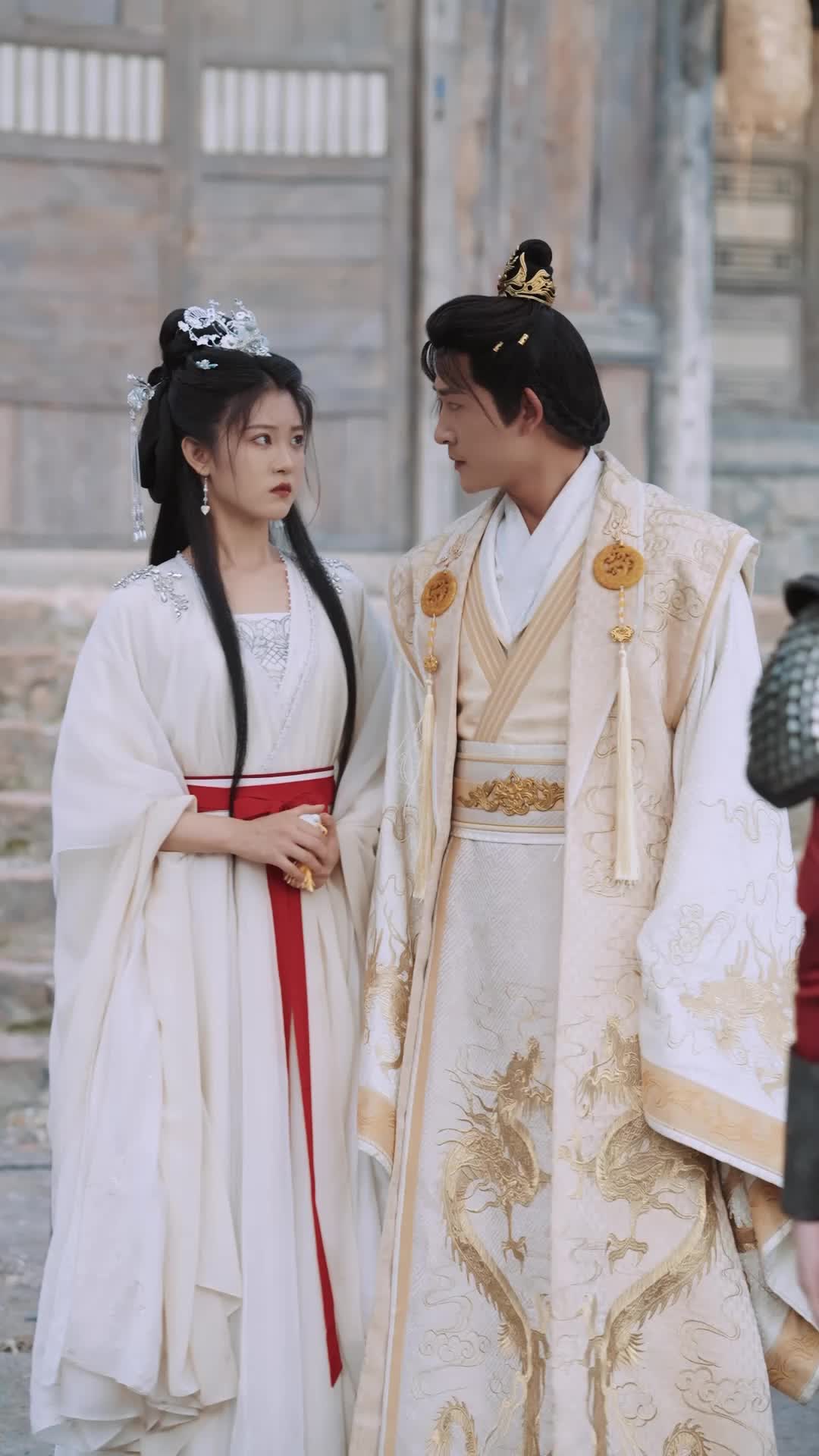 Episode 60 of The Bride Hides a Crown No One Sees