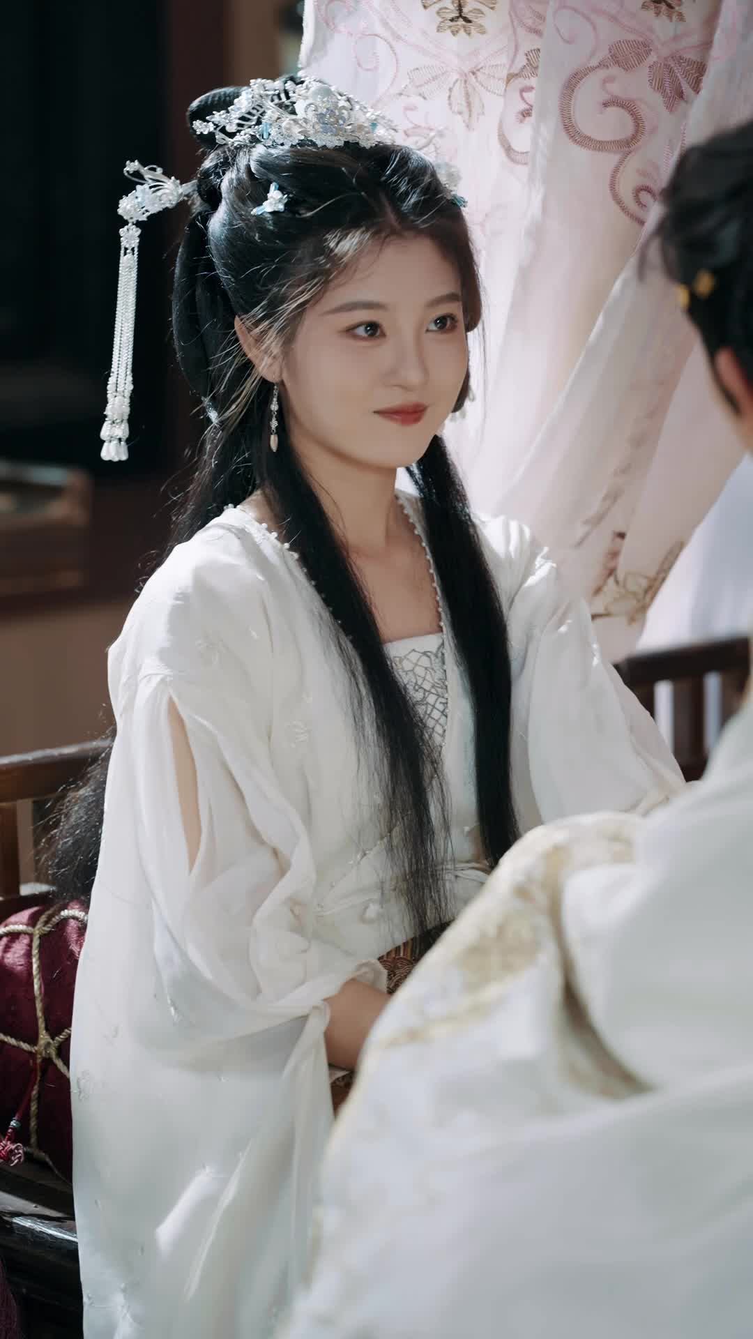 Episode 66 of The Bride Hides a Crown No One Sees