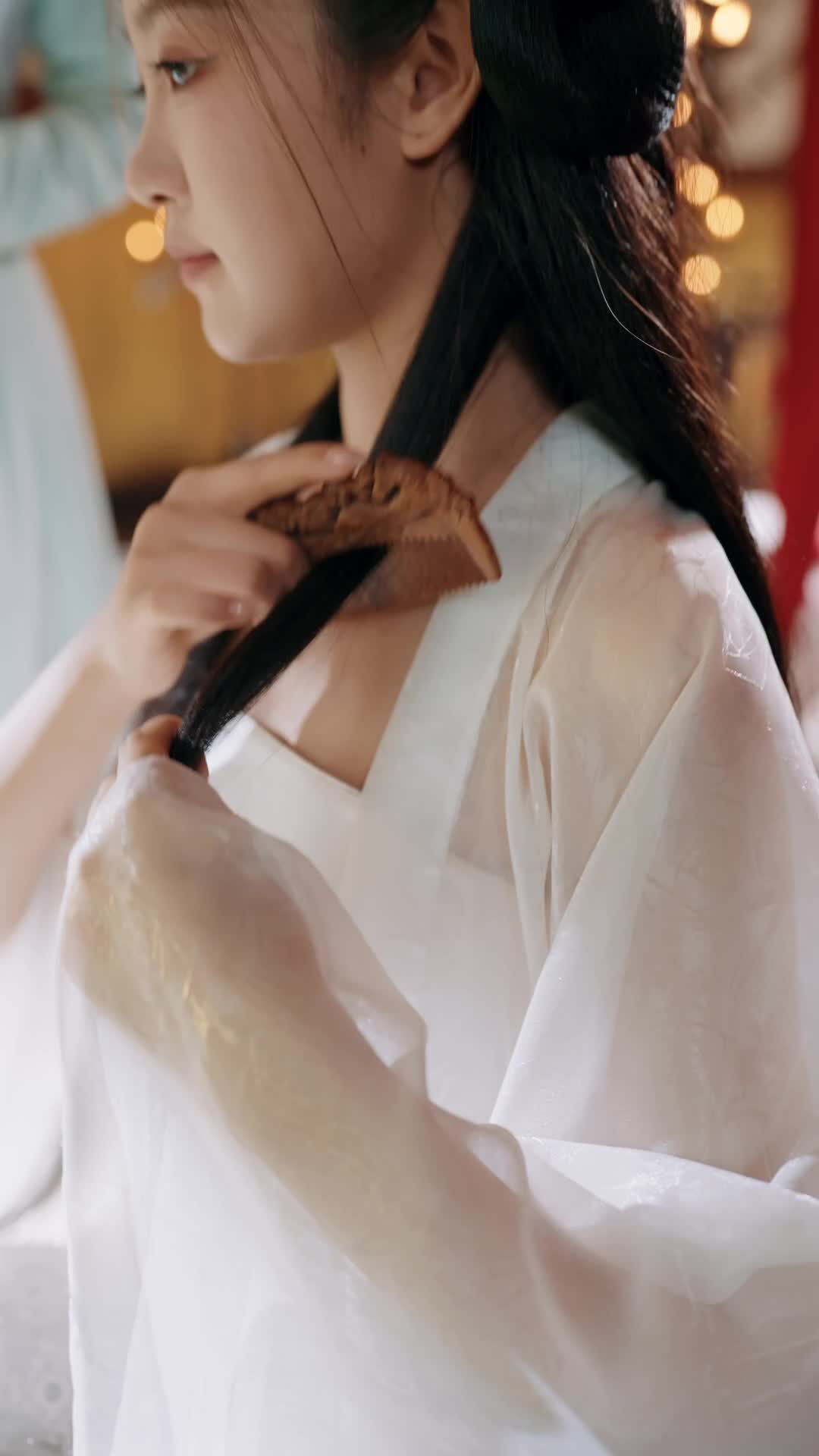Episode 8 of The Bride Hides a Crown No One Sees