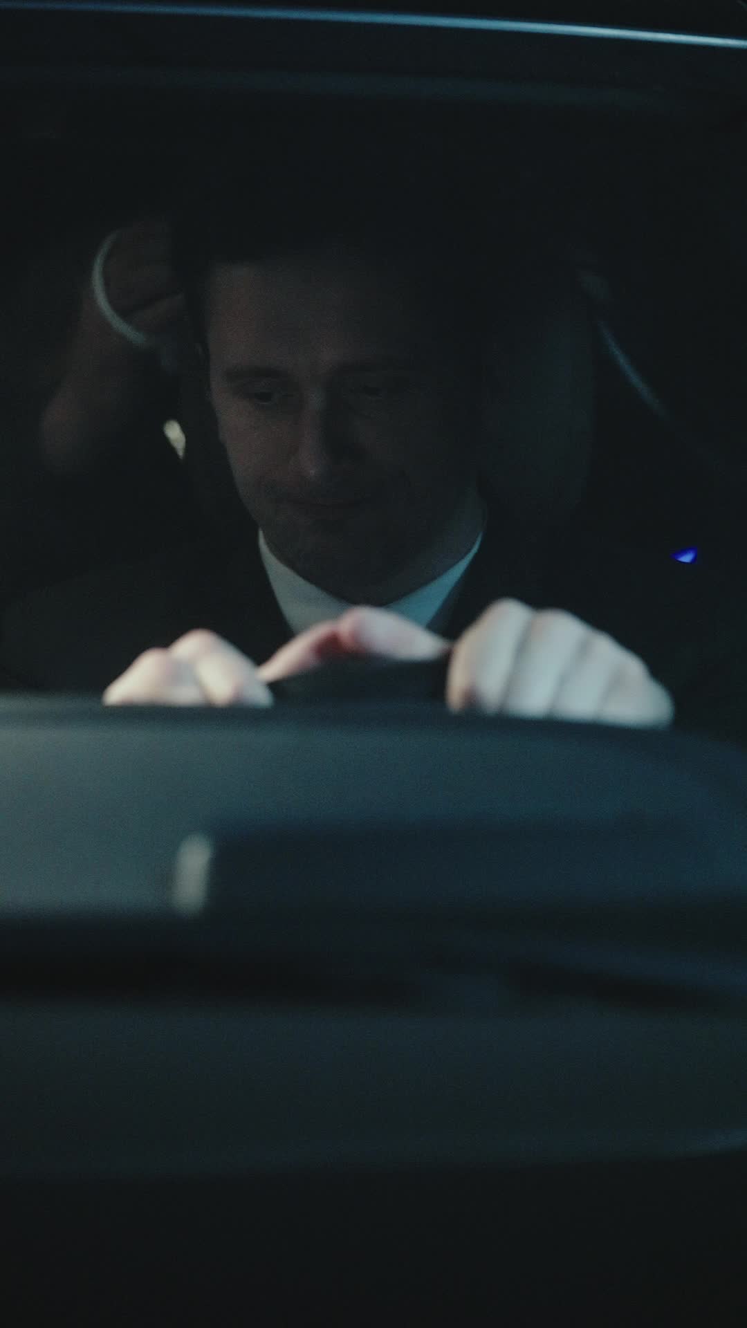 Episode 17 of The chauffeur