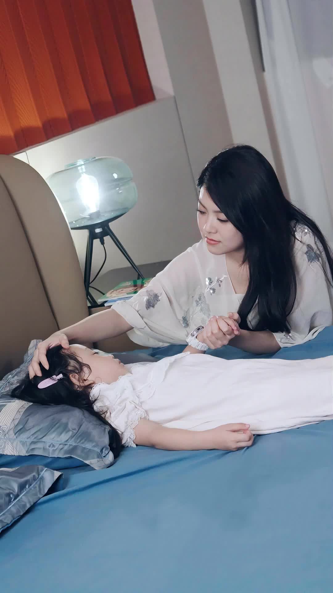 Episode 65 of The Chic Mom Returns