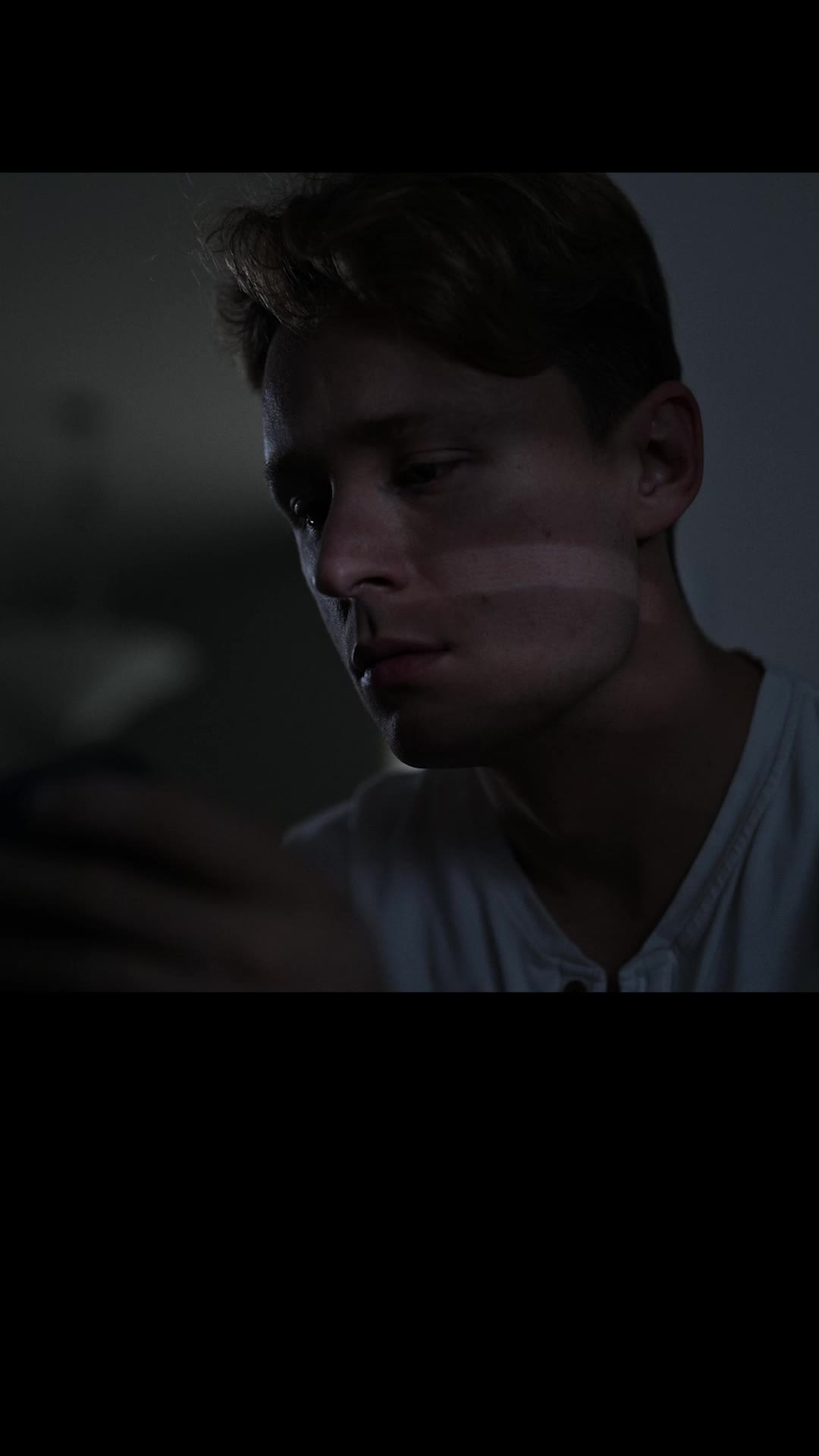 Episode 21 of The Intruder