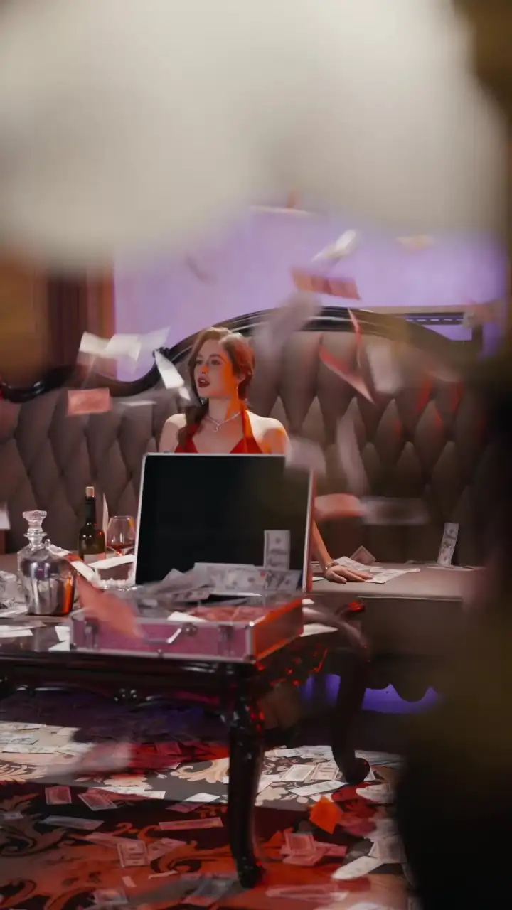 Episode 1 of The Mafia Boss Happens to Be My Sex Partner