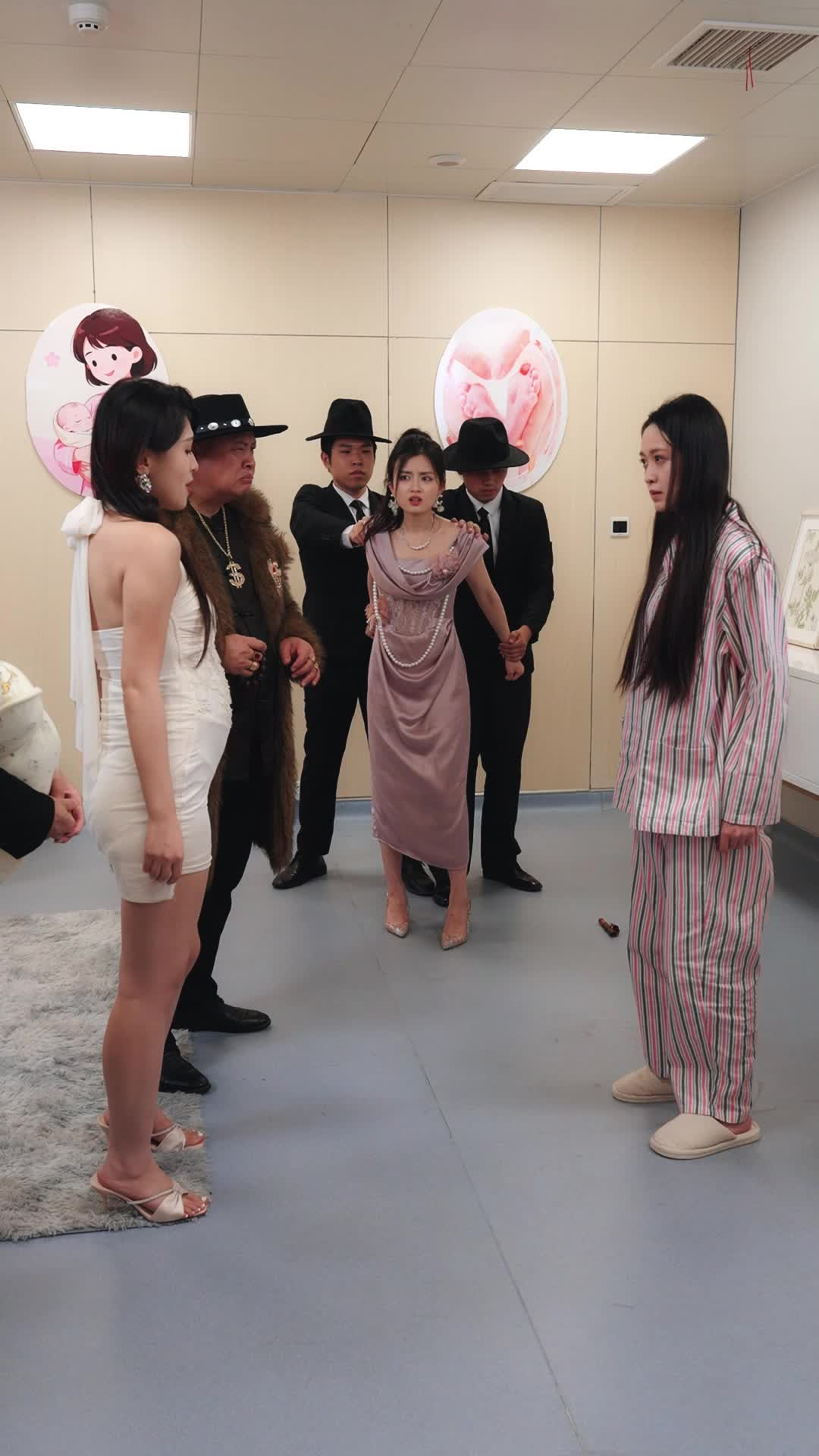 Episode 43 of The Pregnant Heiress Takes It All