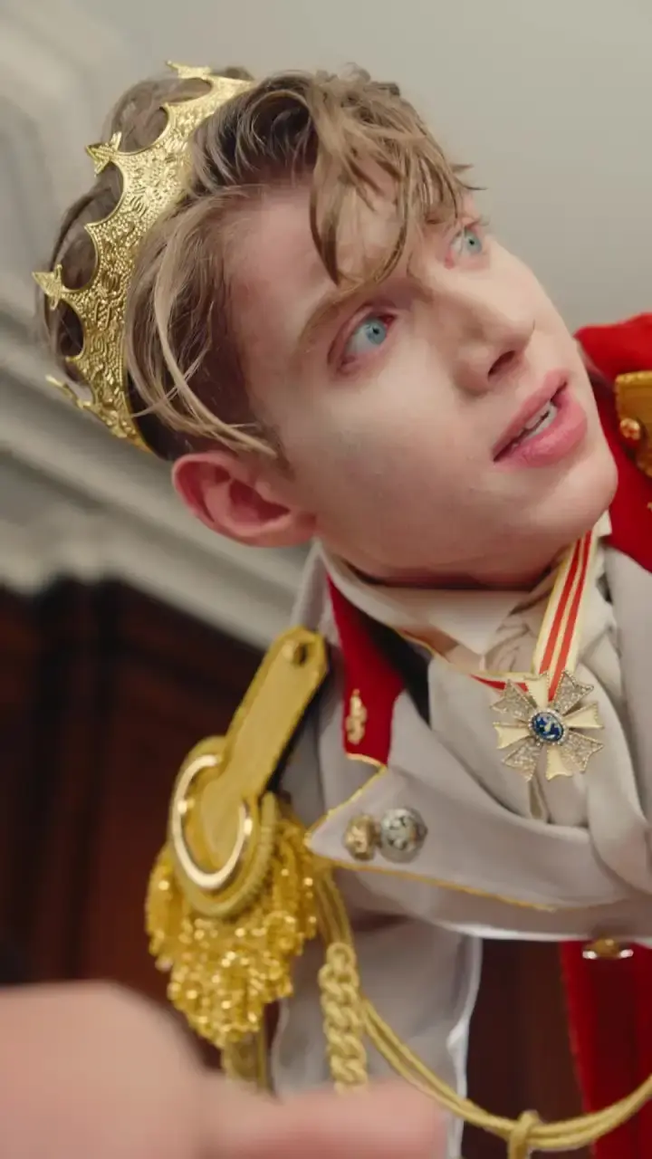 Episode 10 of The Prince's First Love