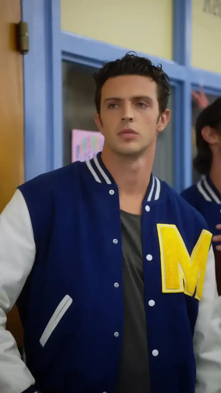 Episode 23 of The Quarterback Next Door