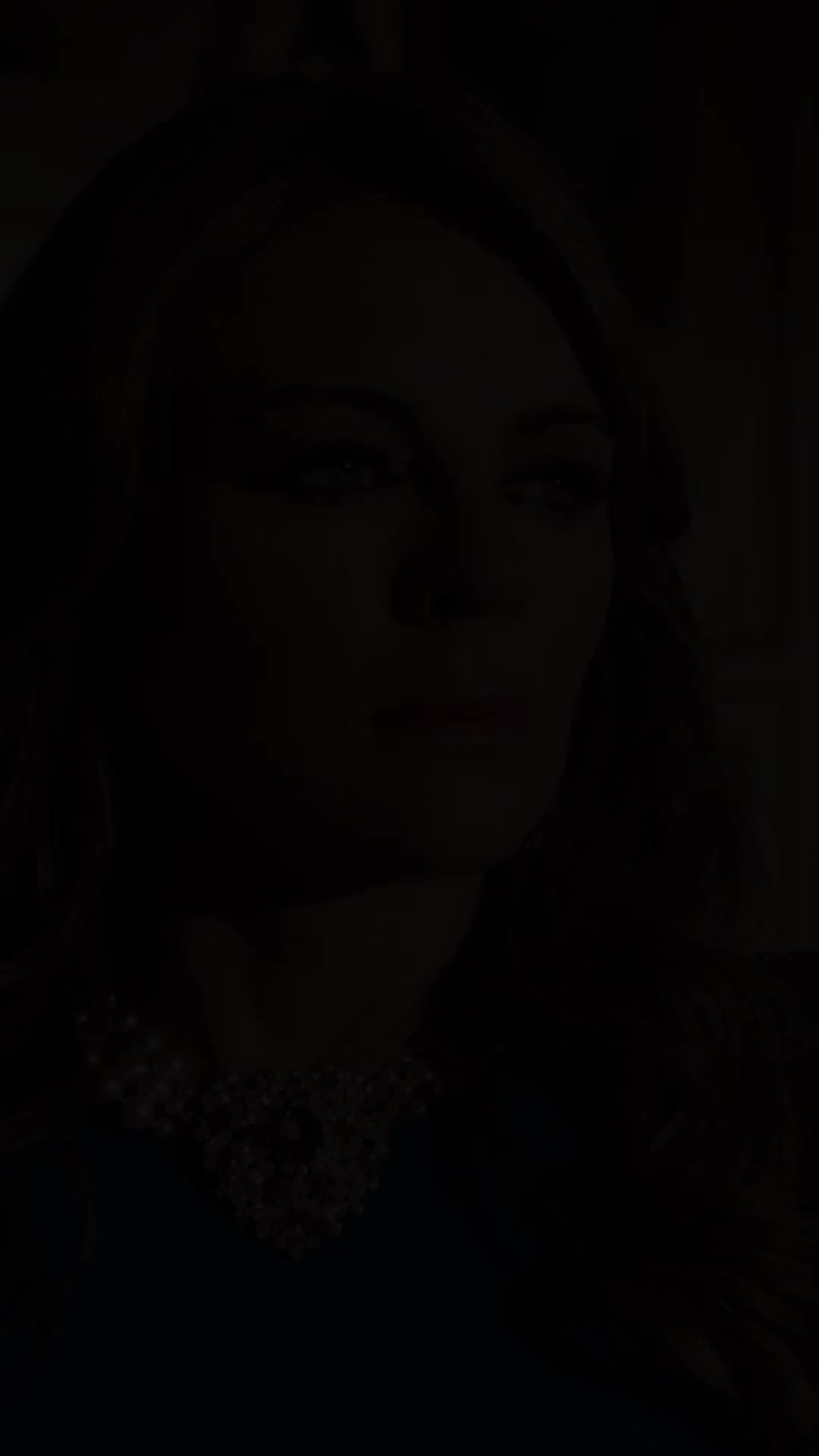 Episode 159 of The Royals