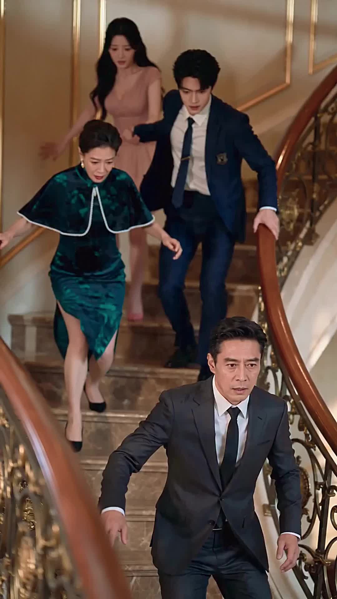 Episode 3 of The Top Student Is a Mob Boss