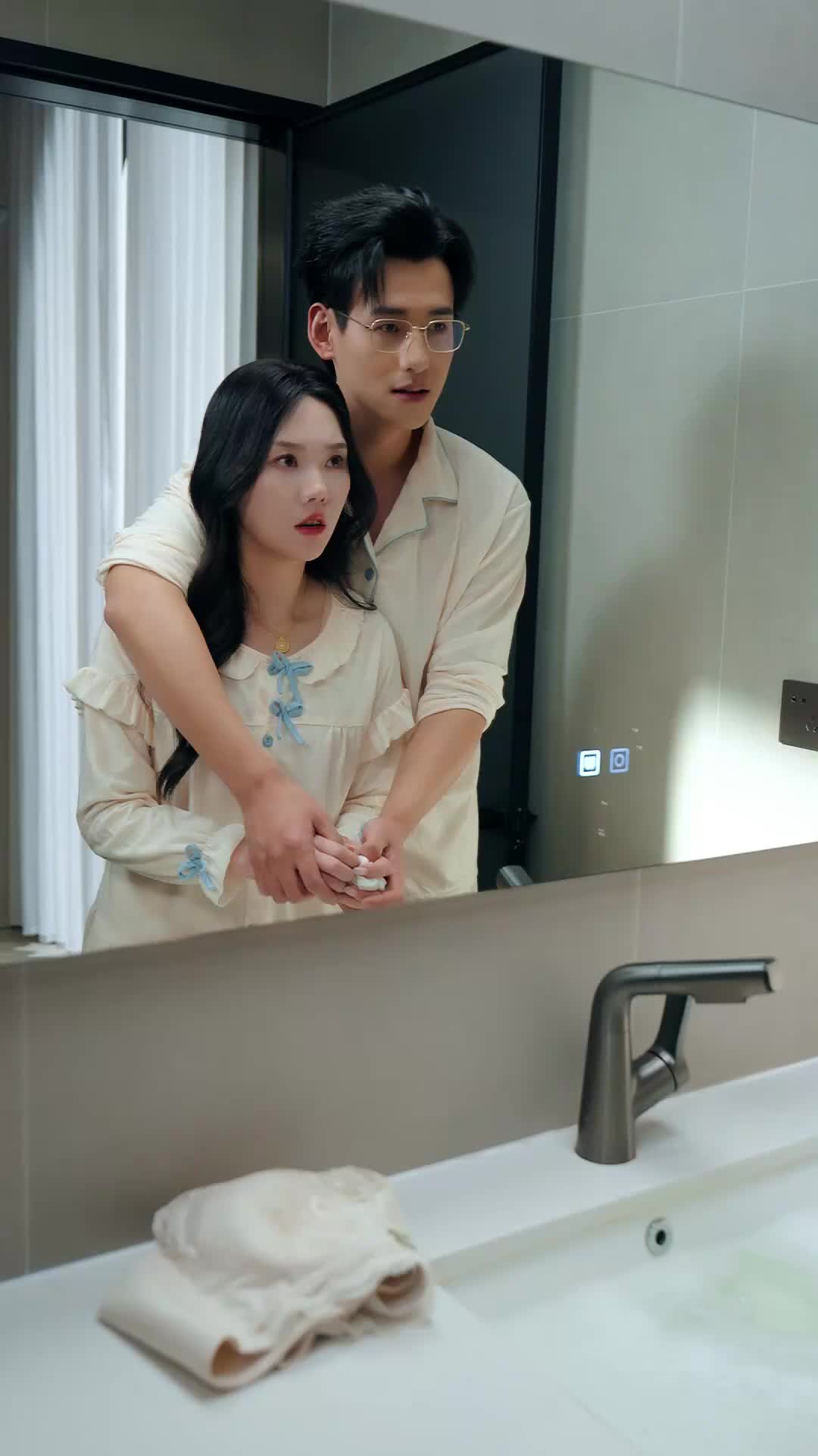 Episode 12 of The True Heiress Strikes Back