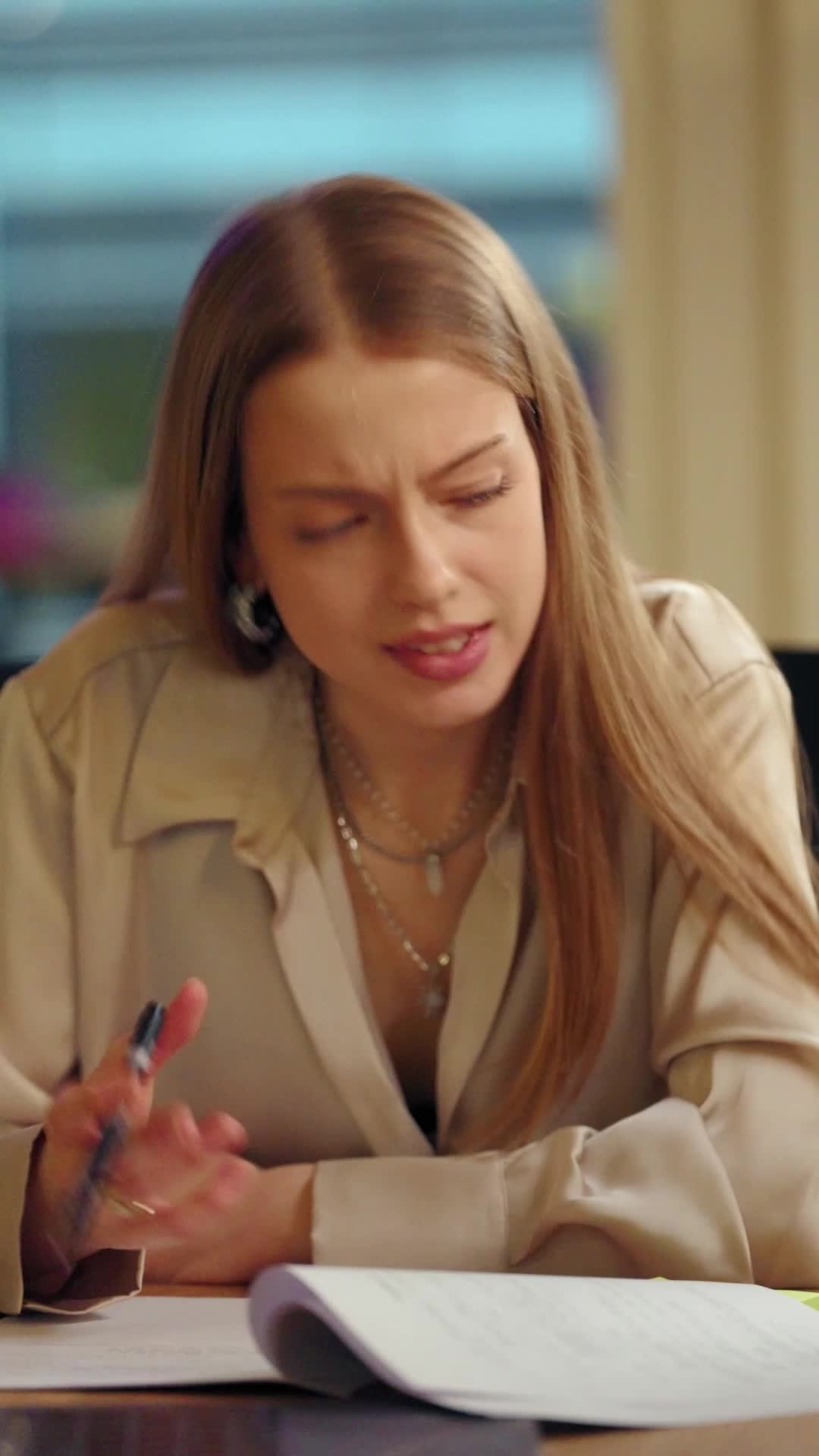 Episodio 6 de Tras el divorcio, la heredera se lo queda todo