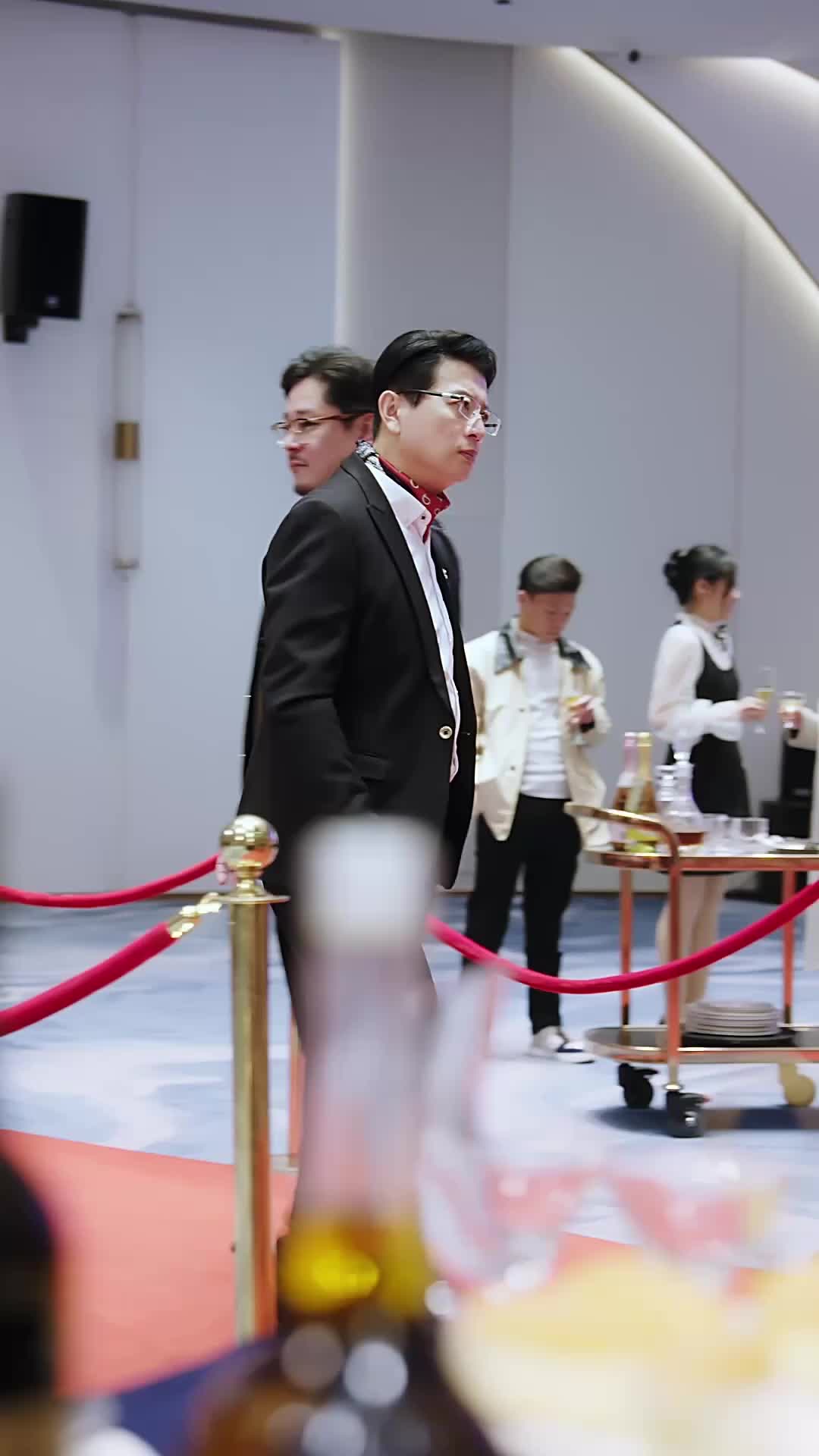 Episode 11 of True Heiress, Stolen Light