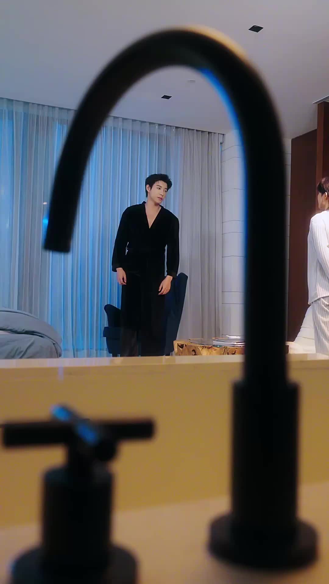 Episode 81 of True Heiress, Stolen Light