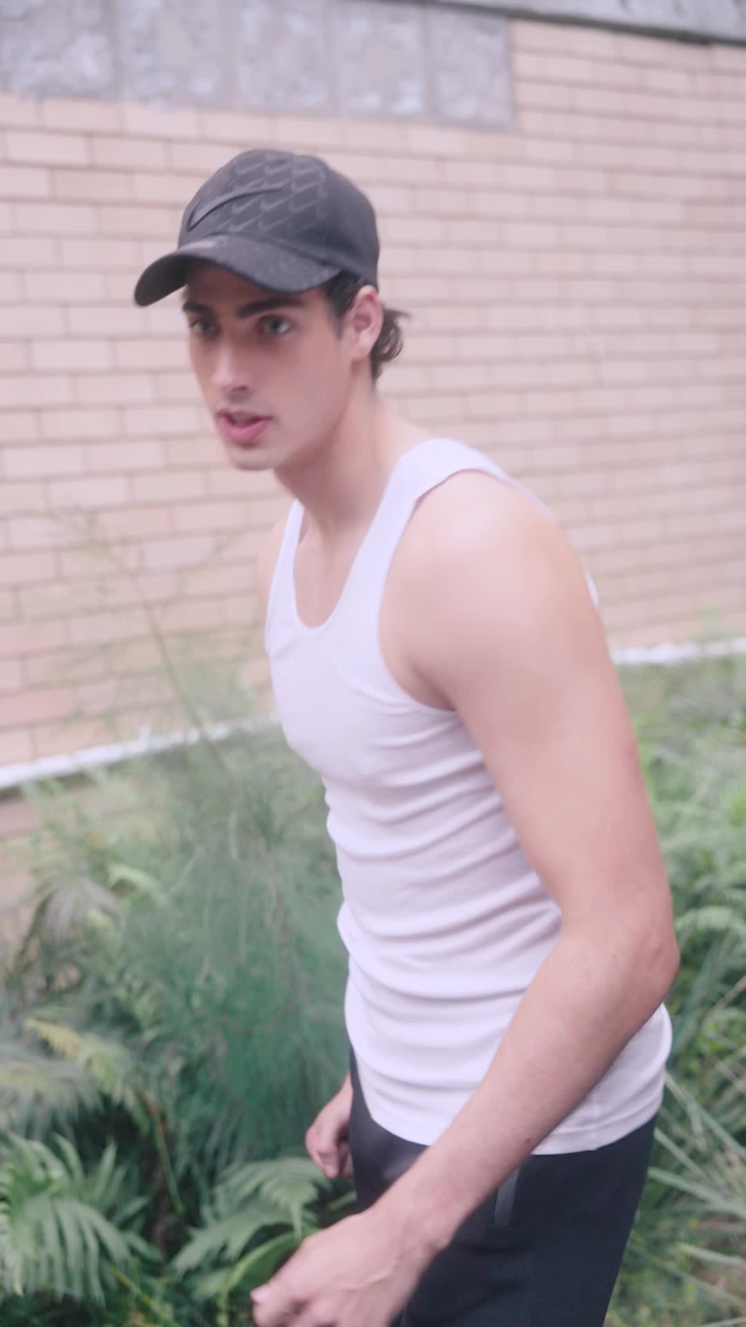 Episódio 25 de Um Amor Proibido nos Hamptons: O Irmão da Minha BFF