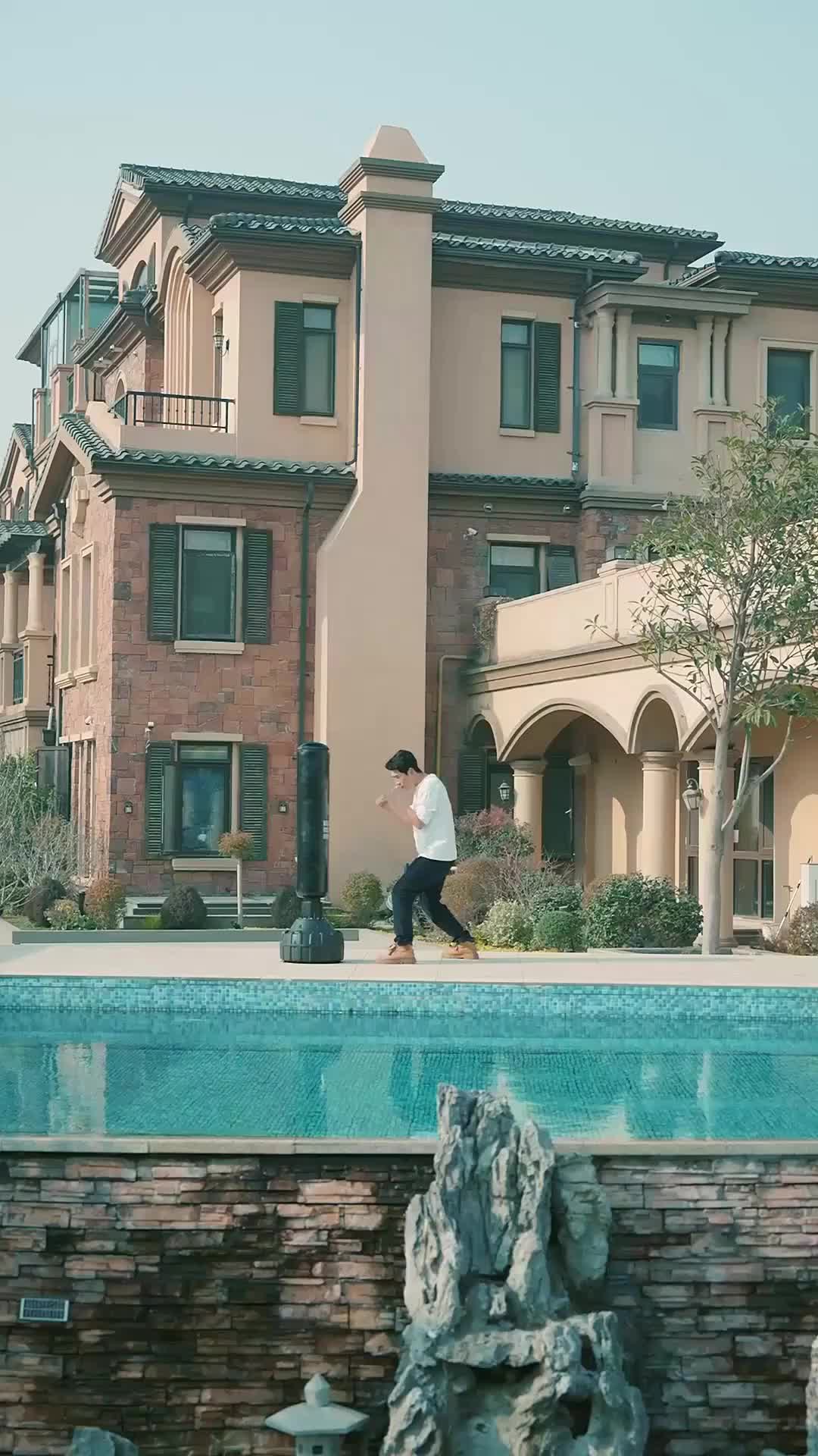 Episode 22 of Undercover Protector