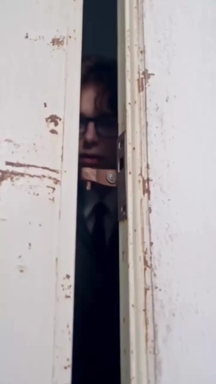Episódio 19 de Valentão na Escola, Sugar na Live