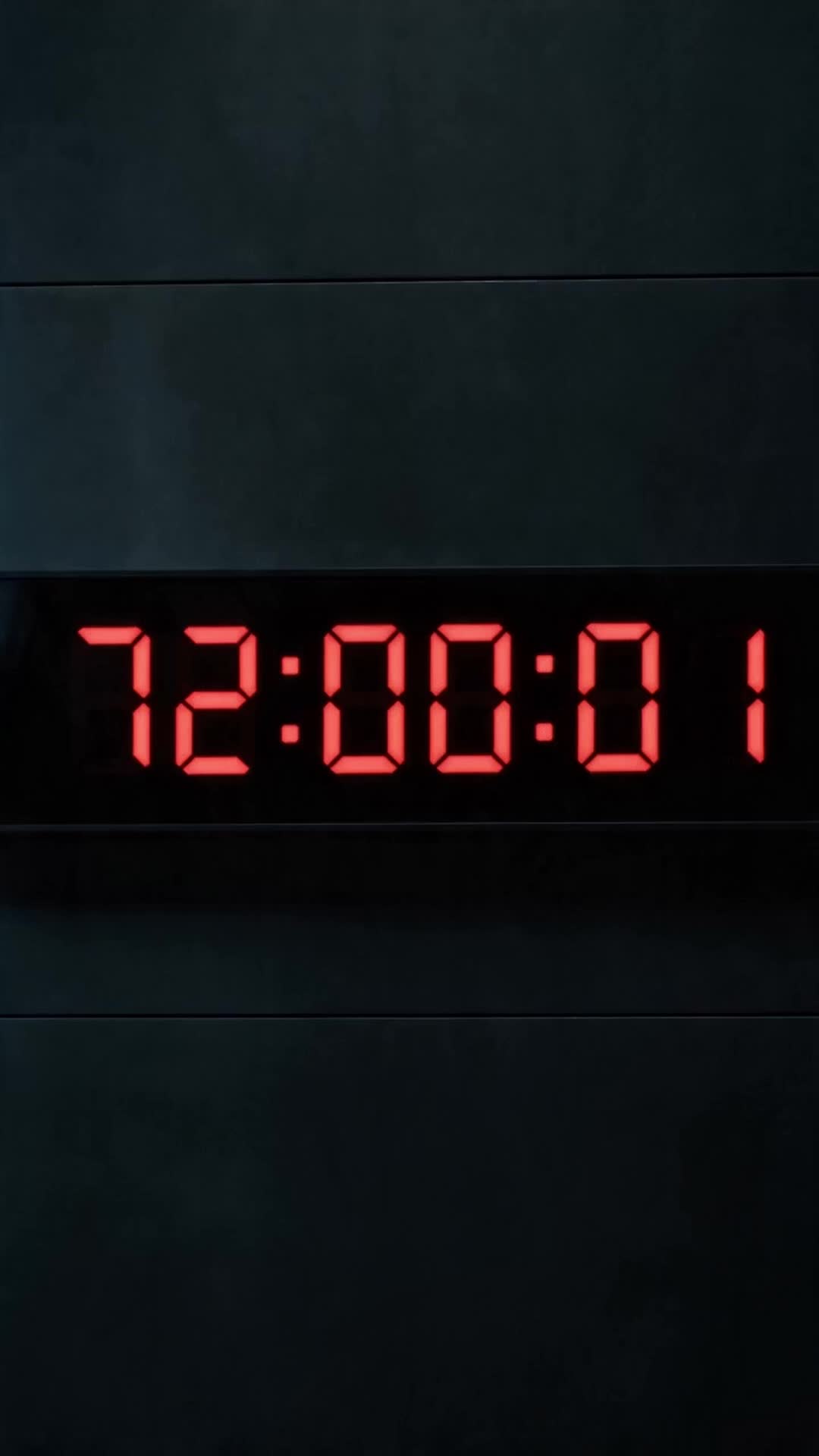 Episode 16 of Wolfless? Bow to the Queen!