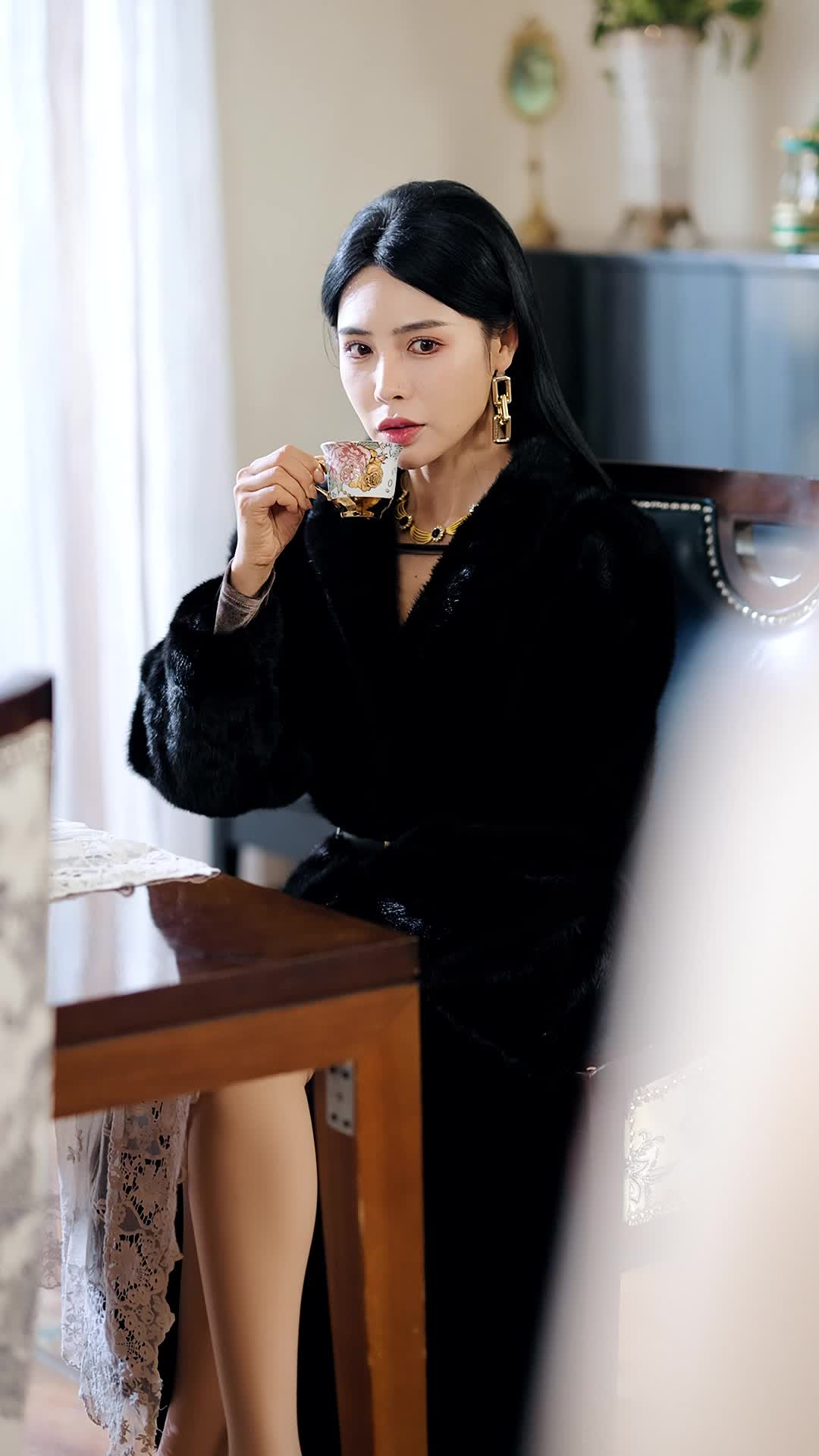 Episode 9 of Wrong Love, Right Ruin